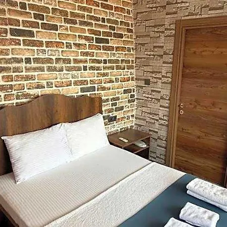 Hotel Aras &