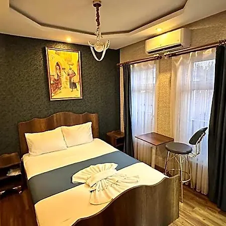 Aras & Szálloda 3*