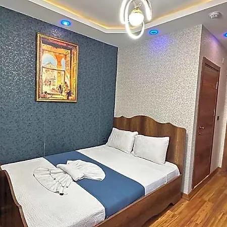 Hotel Aras & 3*